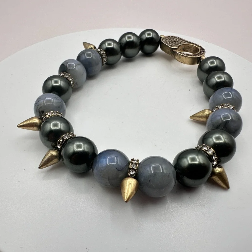 Vintage 80s Beaded Stretch Bracelet Slate Grey Hematite Gold Tone Spikes Jewelry